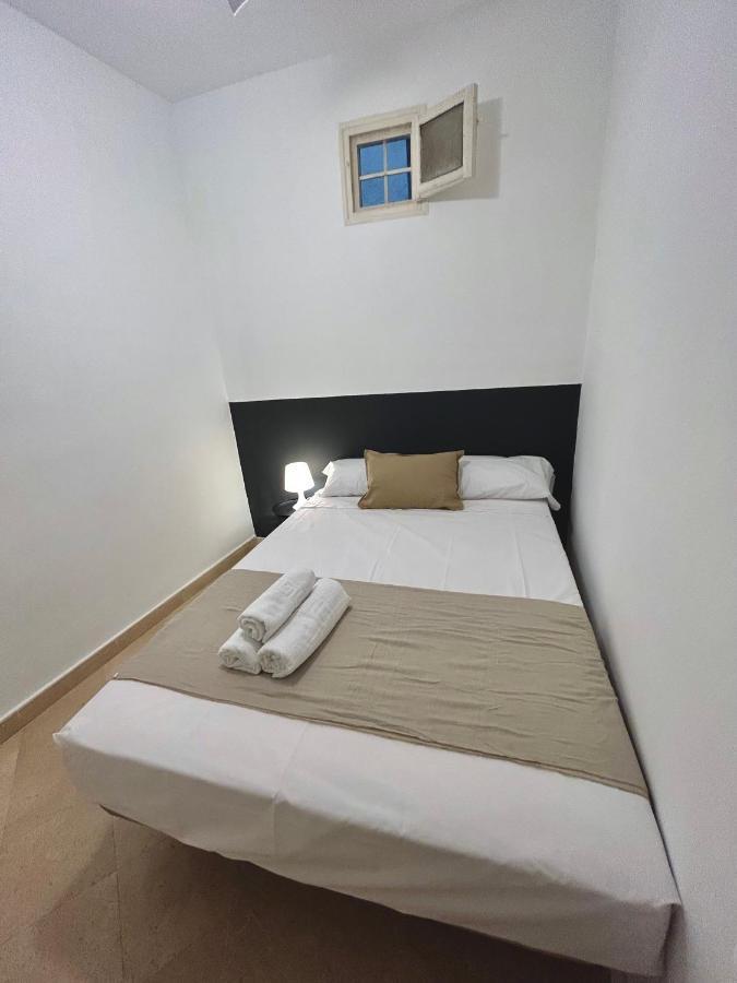 Villa Rooms Мадрид Екстериор снимка