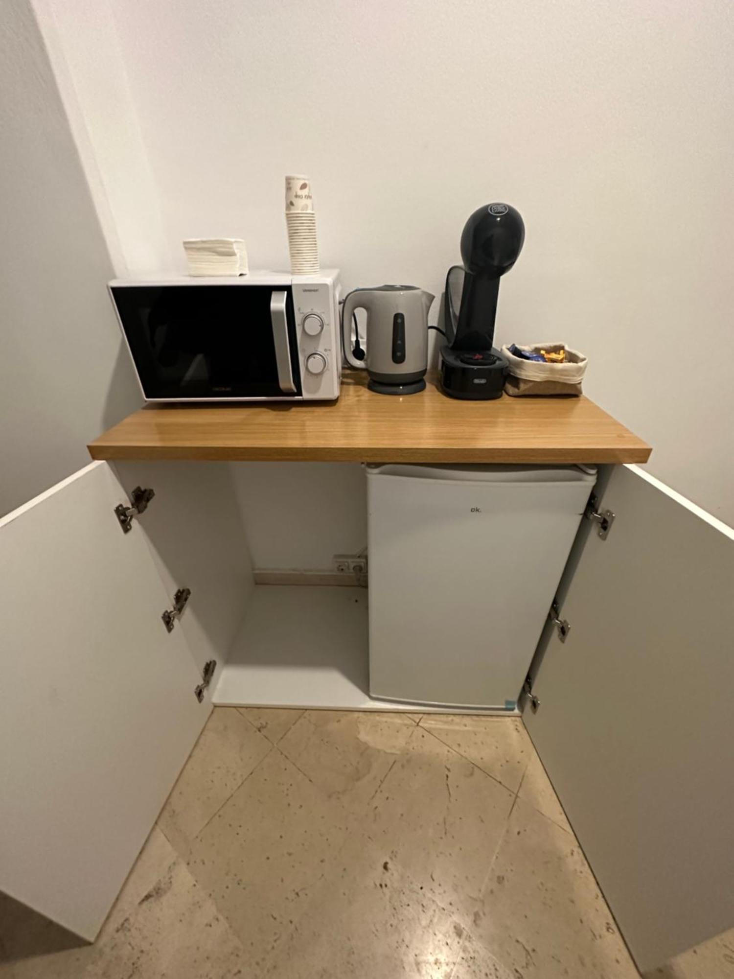 Villa Rooms Мадрид Екстериор снимка